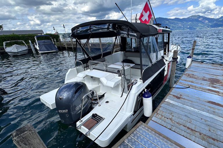 Lake Lucerne: Private Luxury Boat Cruise