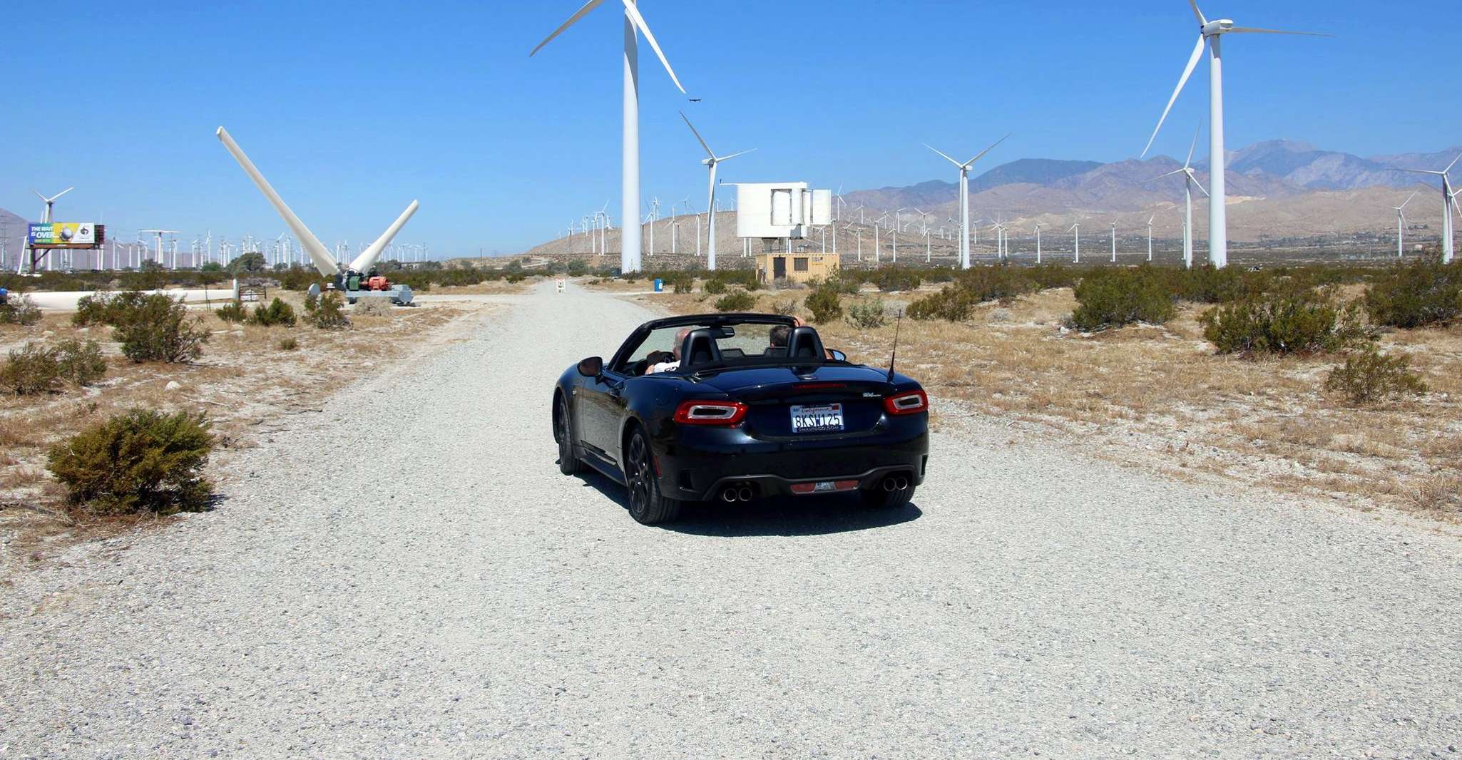 Palm Springs, gira autodirigida por molinos de viento - Hizvo