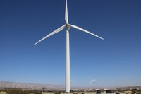 Palm Springs, gira autodirigida por molinos de viento - Hizvo