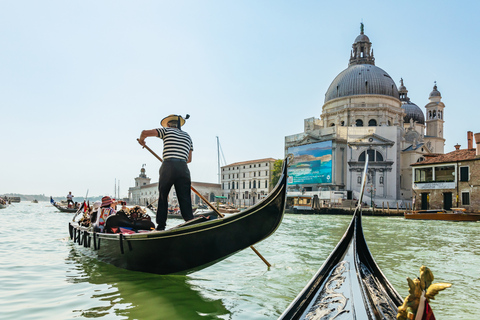 Venice: Private Gondola Ride along Grand Canal Private 30-Minute Grand Canal View Gondola Ride