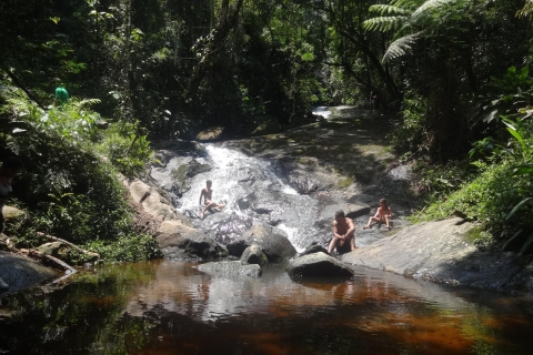 São Paulo: tour de natación y senderismo en el parque natural de CantareiraOpción con recogida en el hotel
