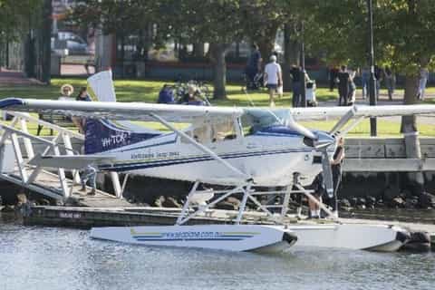 melbourne city skyline seaplane flight