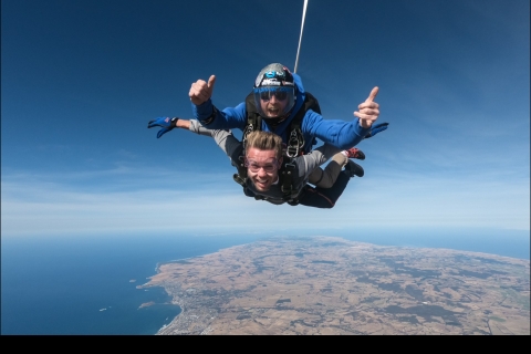 Adelaide: tandemparachutespringen boven het meer van AlexandrinaSkydive van 12.000 voet
