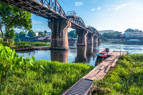 Bangkok: Kanchanaburi, río Kwai y recorrido en tren por la muerteTour privado en ingles