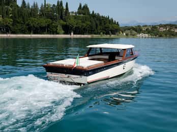Lago di Garda: Crociera privata al tramonto a Isola del Garda