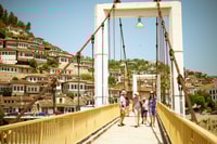 Da Durrës, gita guidata da giorno Berat con visita del castello di Berat - Housity