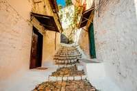 From Durrës, Berat Guided Day Trip with Berat Castle Visit - Housity