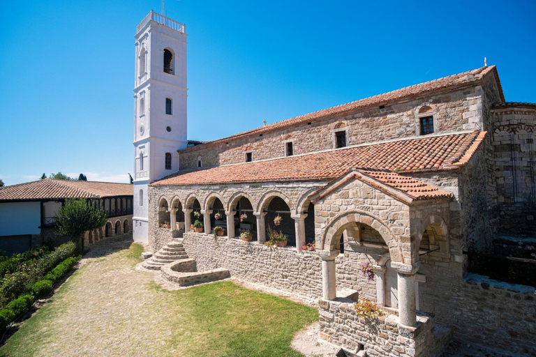 Desde Durrës: tour de un día al monasterio de Apollonia y Ardenica