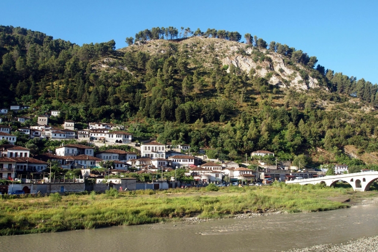 Berat: visita guiada a pie y caminata por la colina de Gorica