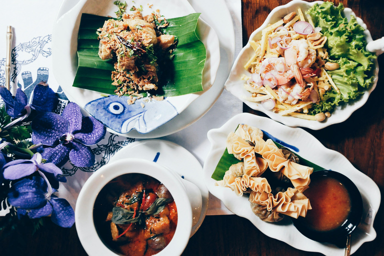 Bangkok: Arte de rua e passeio a pé com comida de ruaExcursão em grupo compartilhada