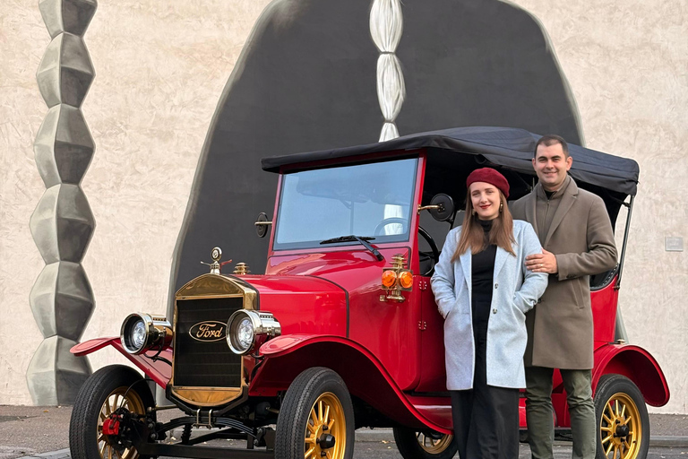 Bucharest: Private City Tour by Electric Retro Car Bucharest: Complete 2-Hour City Tour by Retro Electric Car
