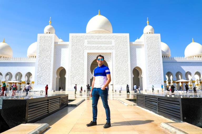 From Abu Dhabi: Mosque, Qasr Al Watan & Etihad Towers Shared Tour in German