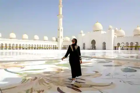 From Dubai: Sheikh Grand Zayed Mosque & Ferrari World Entry