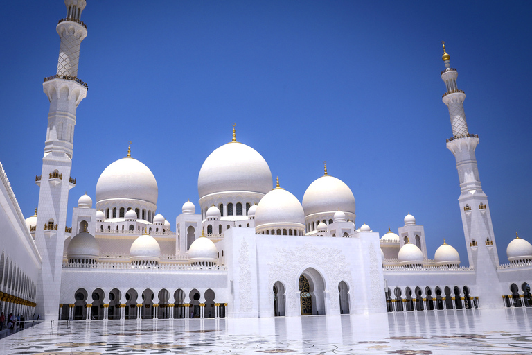 From Dubai: Sheikh Grand Zayed Mosque & Ferrari World Entry Shared Tour
