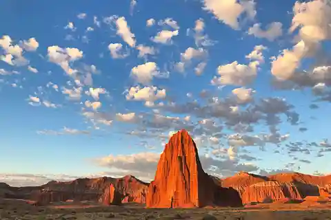 Cathedral Valley 4X4 Tour, Temples of the Sun and Moon 4 Hrs