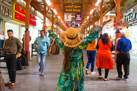 Old Dubai Historic Guided Tour: Creek, Street Food & Souks Guided Tour