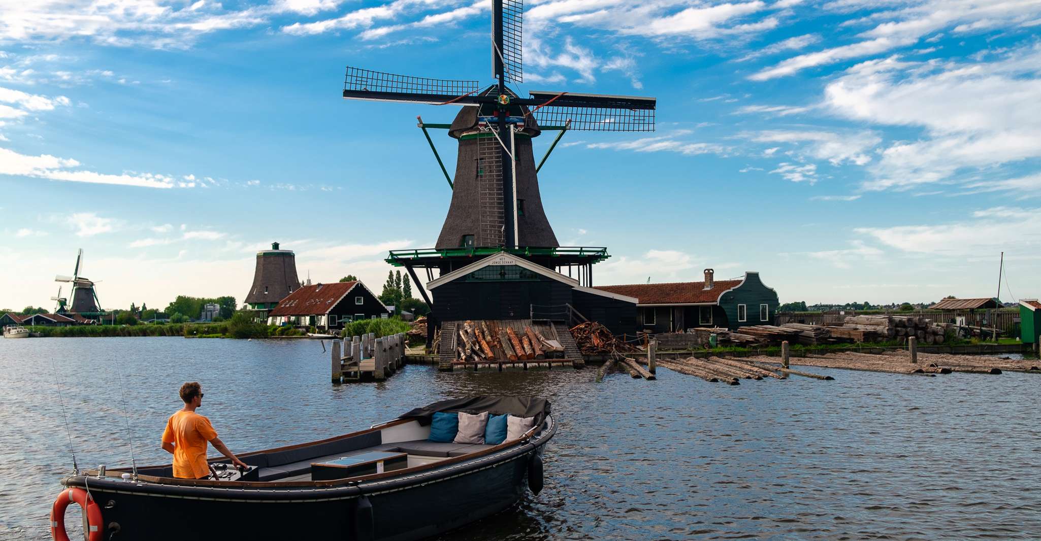Molinos de viento Zaanse Schans, crucero privado con comida y bebidas - Hizvo