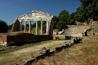 Von Berat, Tagestour nach Apollonia & Ardenica Kloster - Hizvo
