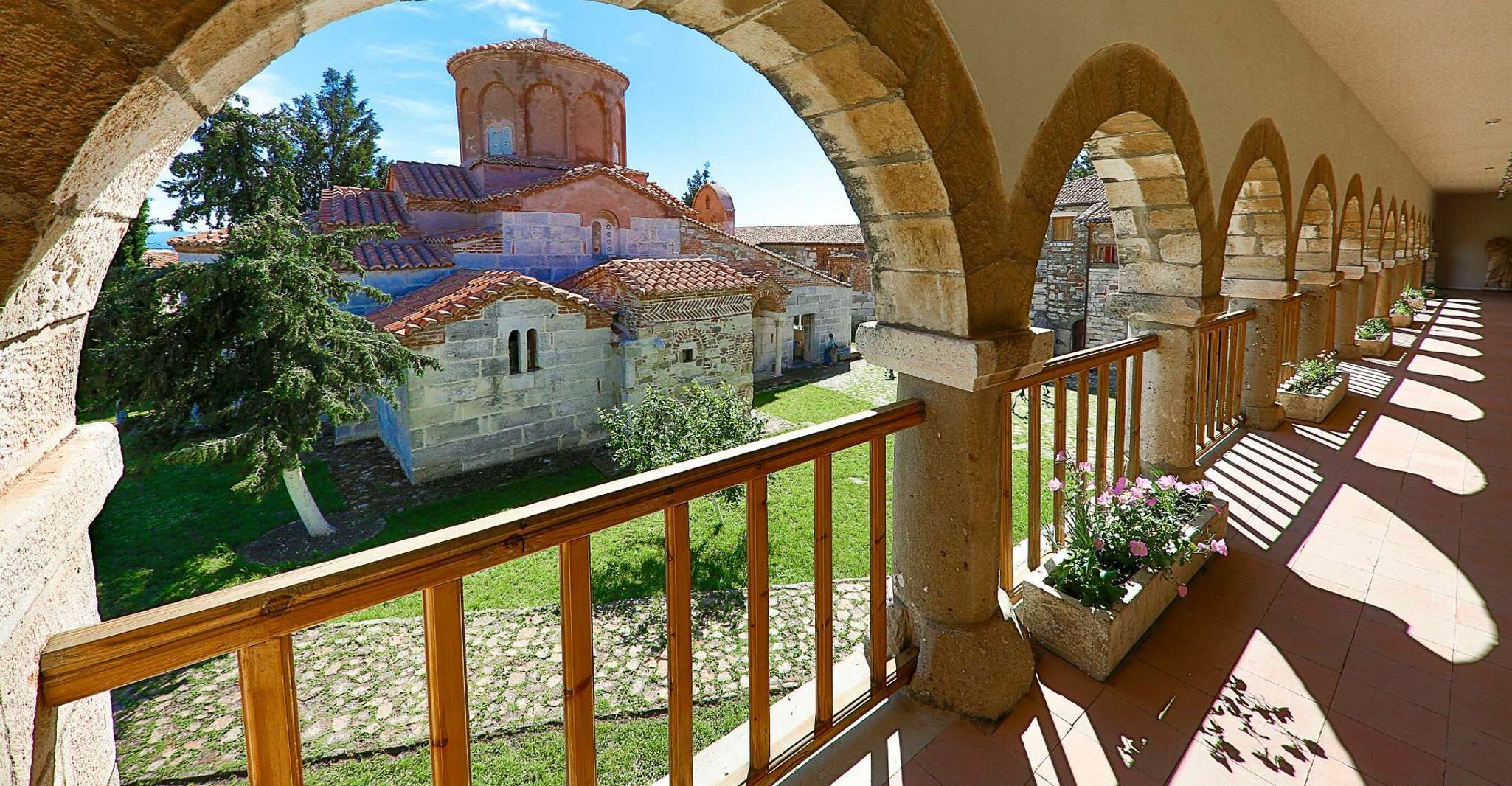De Berat, visite du Monastère d'Apollonia et d'Ardenica - Hizvo