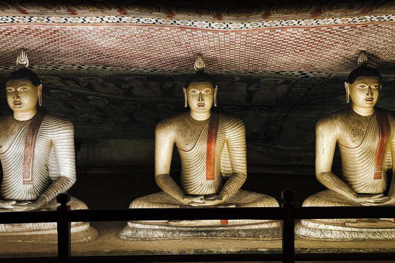 Private Sigiriya, Safari & Village Tour: Colombo/Kandy/South From Sigiriya: Complete Core Tour (Direct Access)