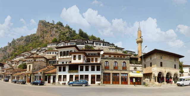 Visit Berat Onufri Museum and Berat Castle Tour with Lunch in Berat & Vlora, Albania