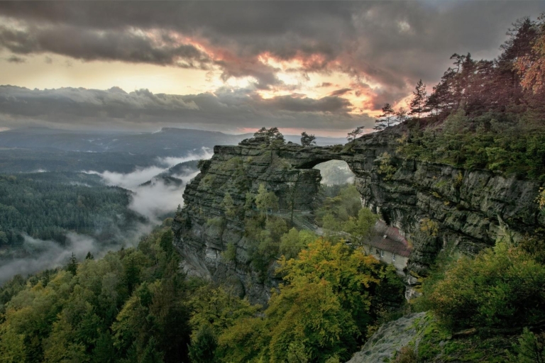 Desde Praga: viaje de día a la Suiza sajona y bohemiaTour de los lugares de fantasía más destacados