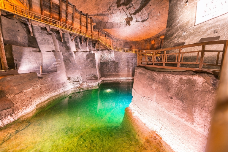 Mine de sel de Wieliczka : visite guidée et accès coupe-fileBillet coupe-file pour la mine de sel : anglais