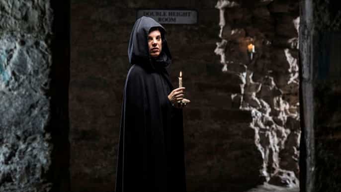 edinburgh late night haunted underground vaults tour