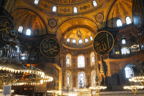 Hagia Sophia and Blue Mosque Small Group Tour