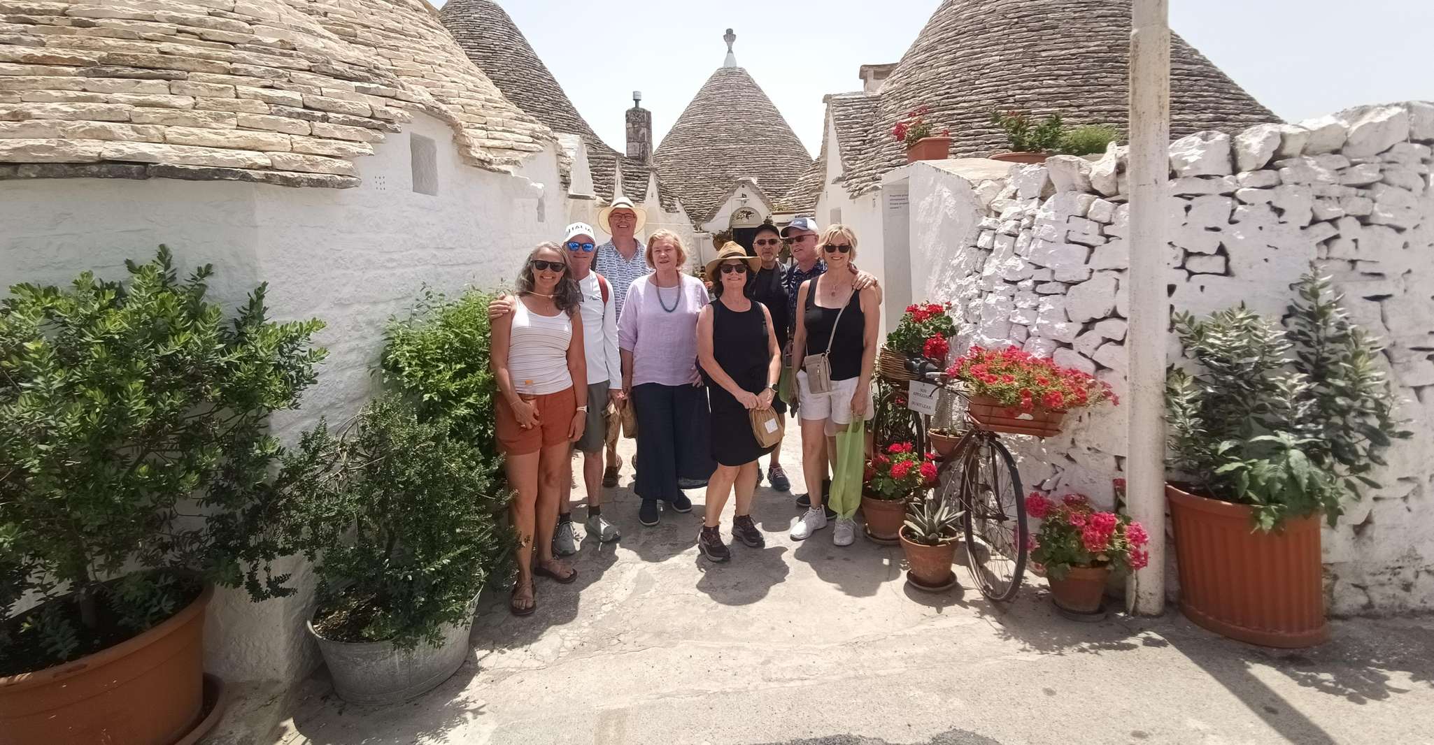 Brindisi: Alberobello, Locorotondo & Ostuni Tour with Brunch photo 14