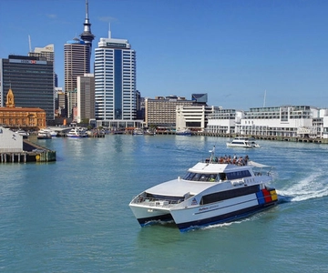 Auckland: Ingresso de ida e volta de ferry para a ilha de Rangitoto