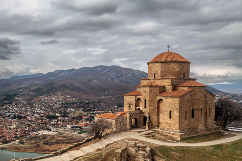 From Tbilisi: Mtskheta & Zedazeni Peak 4x4 Tour with Picnic