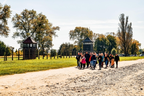 Skip the line: Auschwitz-Birkenau Tour with Transortation Tour in English with Hotel Pickup from City Center