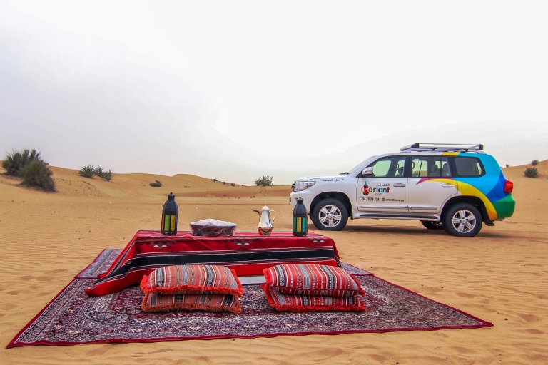 Dubai: Safari nocturno por el desierto con estadía en cabaña privada