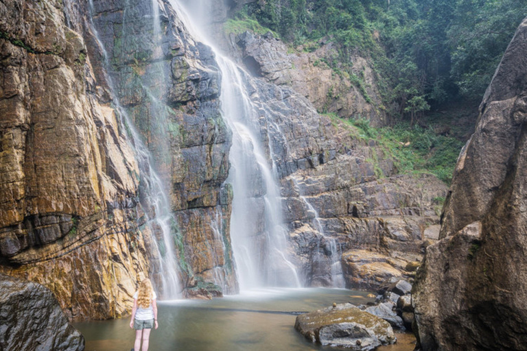 Ella: Tuk Tuk Tour to Diyaluma and Secret Waterfalls