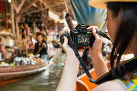 Kanchanaburi: Sightseeing Tour with Amphawa Market