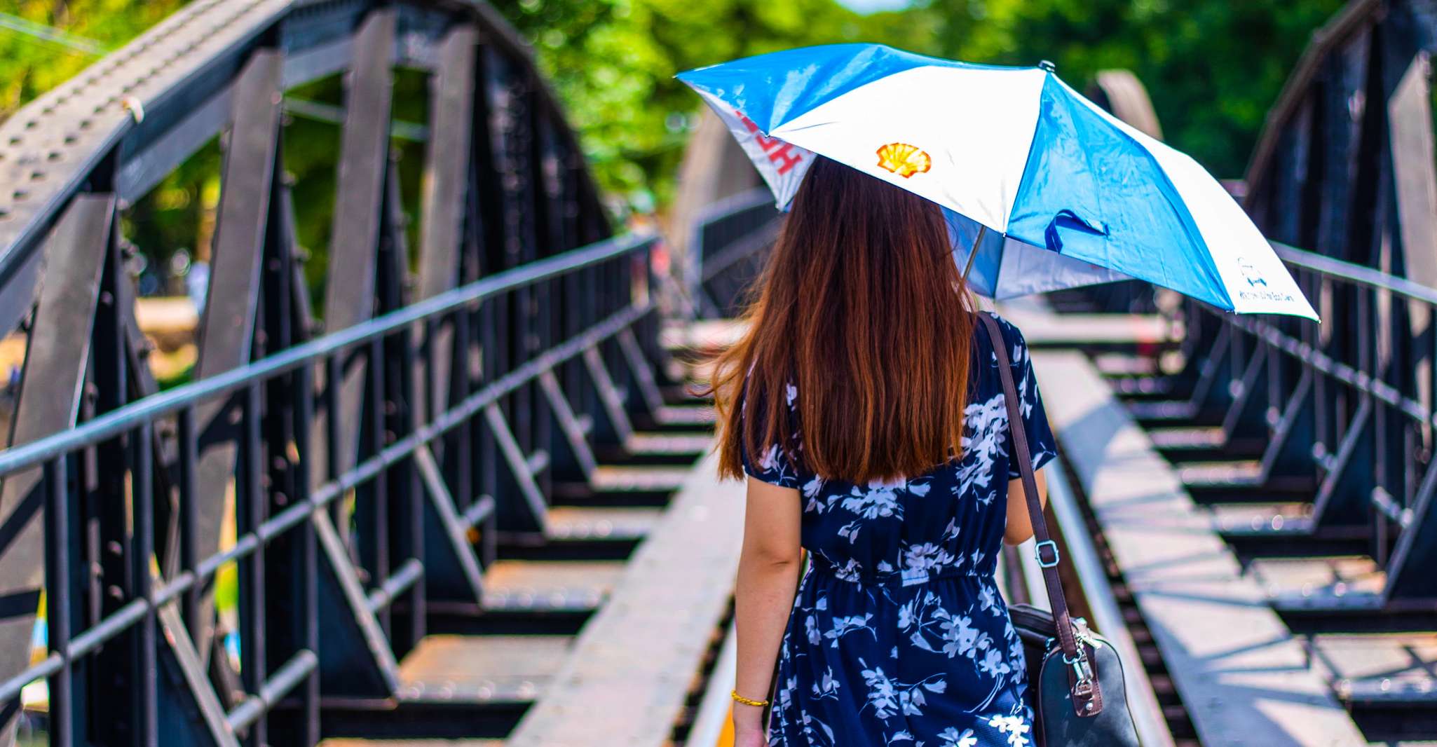 Kanchanaburi、Amphawa Marketの観光ツアー - Hizvo