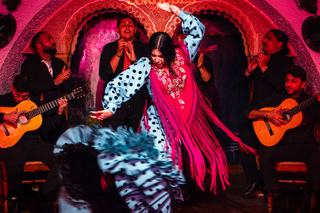 Barcelona: Tablao Flamenco Cordobes with Food/Drink Options