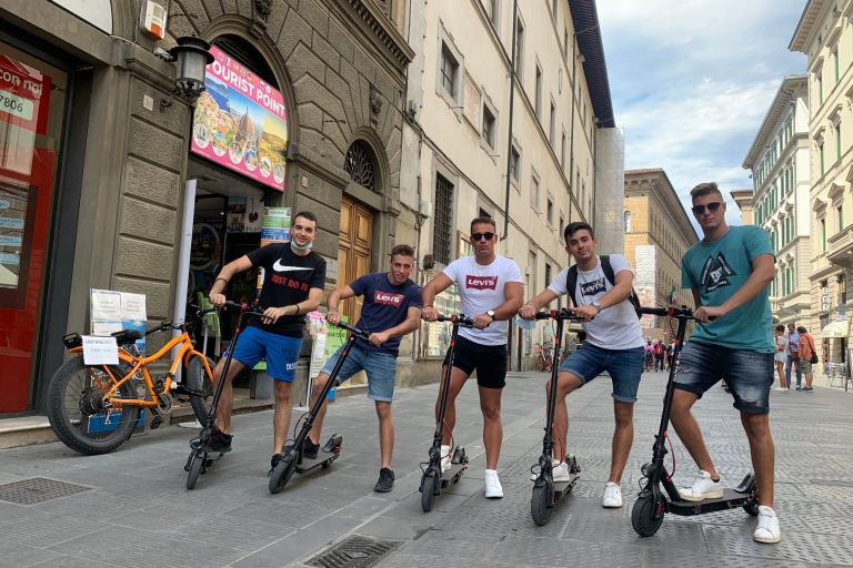 Florenz: Elektroroller-Tour mit Guide
