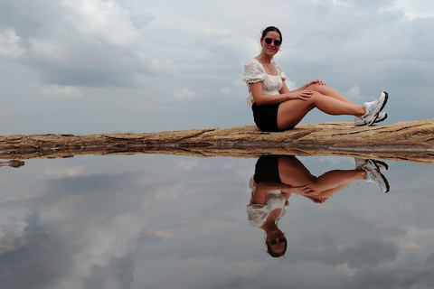 Kandy: Sigiriya and Dambulla Tuk Tuk Safari with Lunch