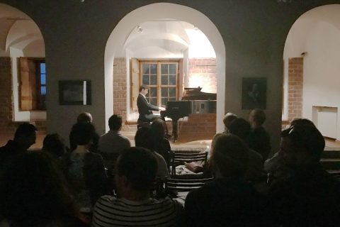 Varsovie : concert de Chopin dans la vieille villeSièges standards