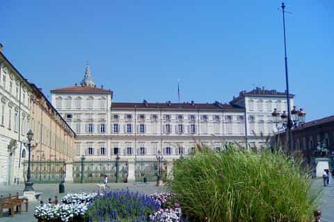 Turin: Royal Palace Skip-the-Line Guided Tour