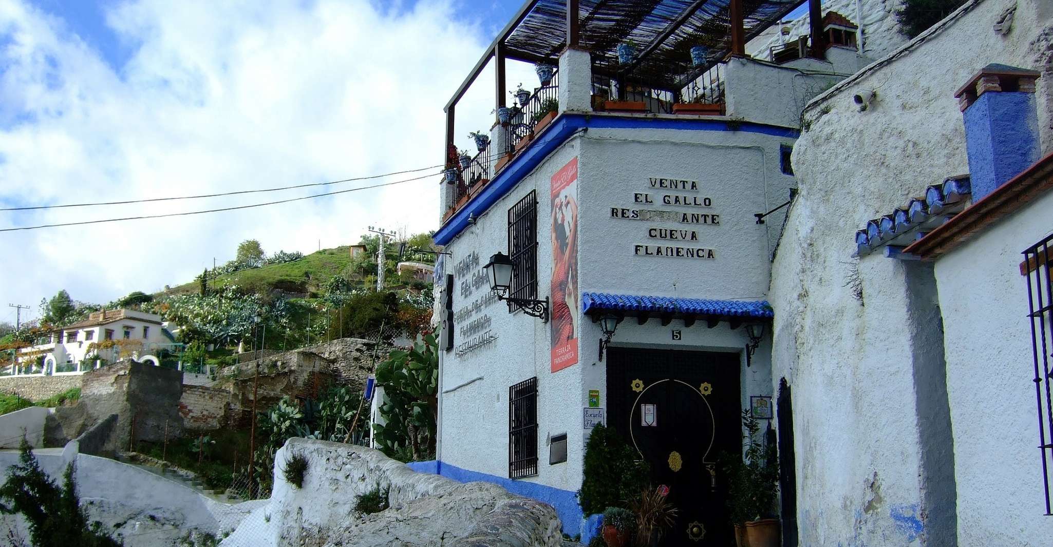 Granada, Albaicín, Sacromonte & Museum of Caves Walking Tour - Housity