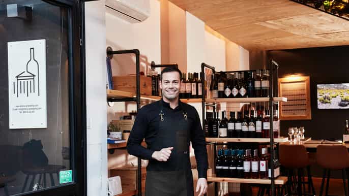 athens old city wine tasting experience