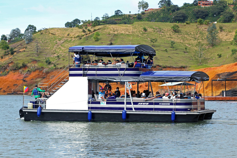 Tour di un giorno intero a Guatapé Piedra del Peñol da Medellin