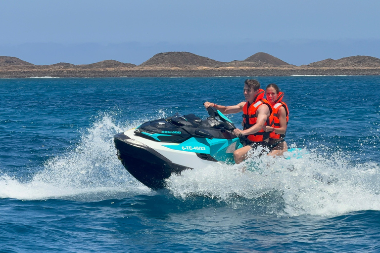 Corralejo: Jet Ski Adventure Tour to Lobos (no license) 40 minutes Jetski excursion with pickup and drop off service