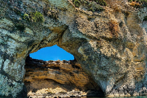 Comino: Private Blue Lagoon, Crystal Lagoon & Sea Caves Tour