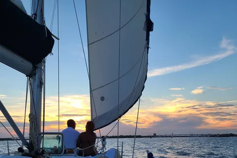 Charleston: Private BYOB Luxury Yacht Cruise