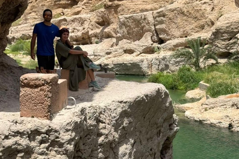 Muscat: Wadi Al Shab Oasis, Secret Cave & Sinkhole