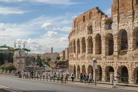 Colosseum: Tour with Ticket to Roman Forum and Palatine Hill